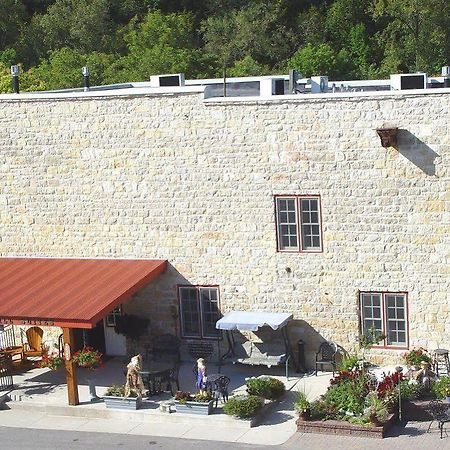 Stone Mill Hotel & Suites Lanesboro 외부 사진